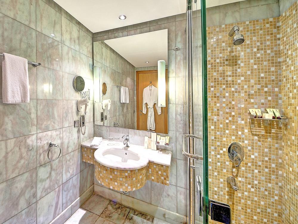 Elaf Al Mashaer Hotel Makkah Mecca Exterior foto A bathroom at the hotel