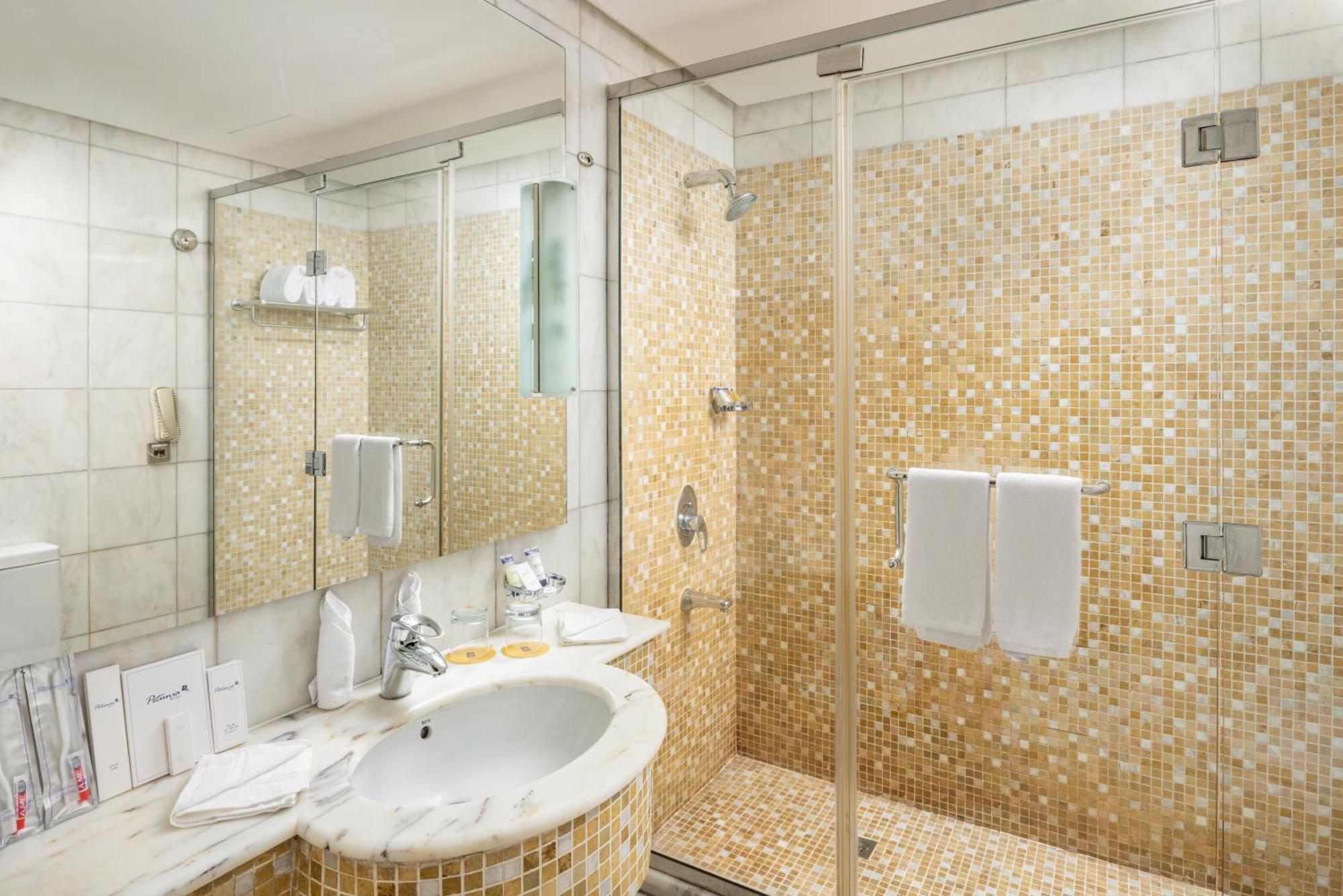 Elaf Al Mashaer Hotel Makkah Mecca Exterior foto A bathroom at the hotel
